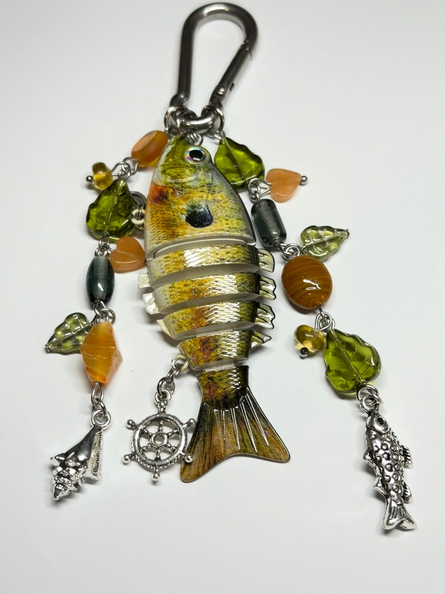 green fishy - carabiner