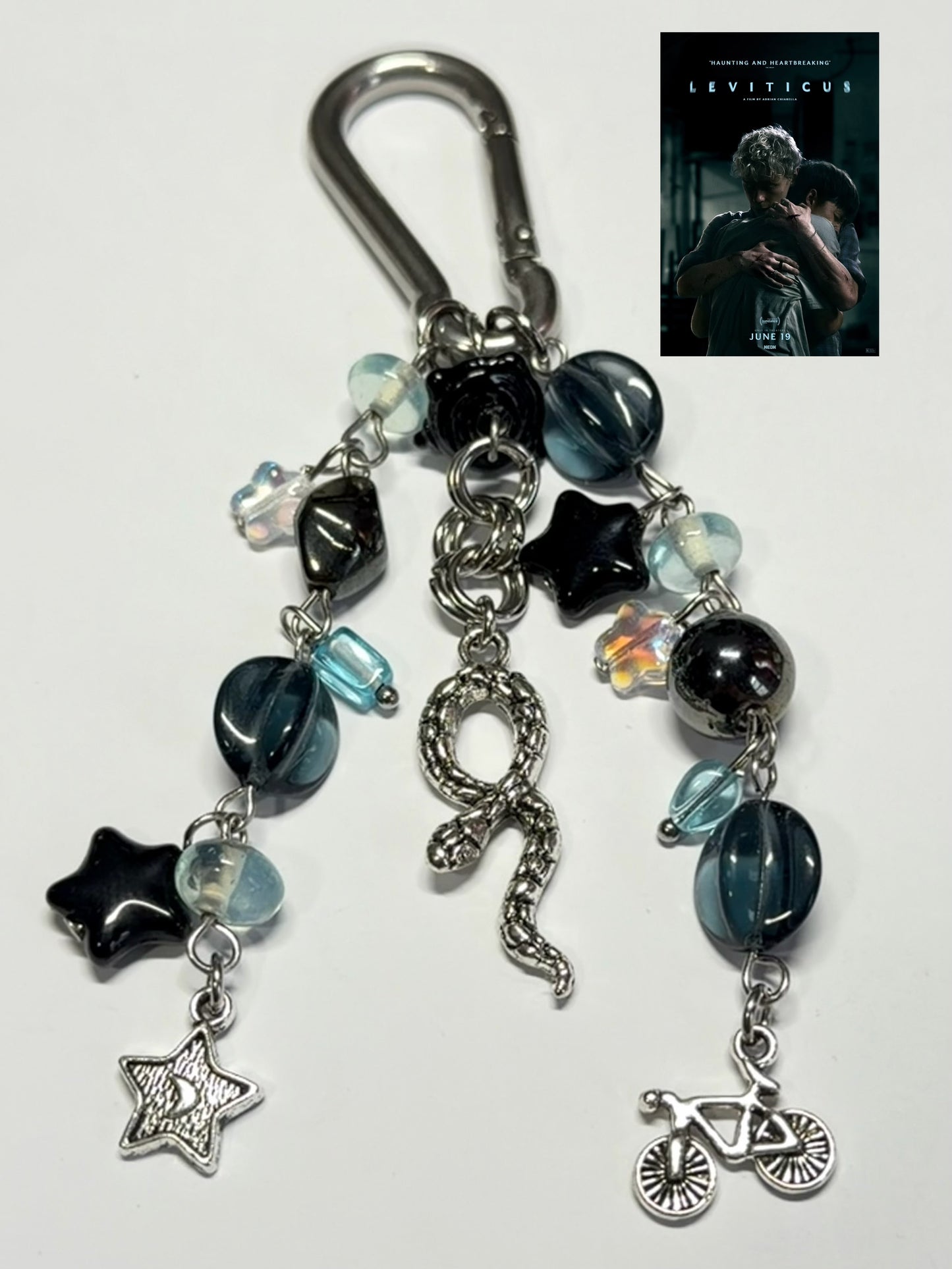 leviticus (star) - carabiner