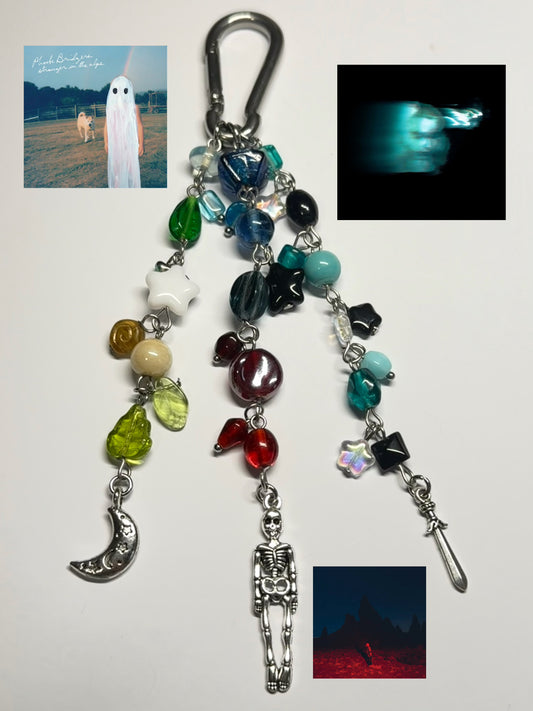 phoebe - carabiner