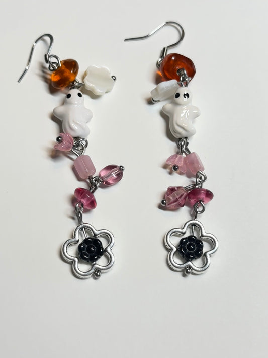 lesbian ghosties - earrings