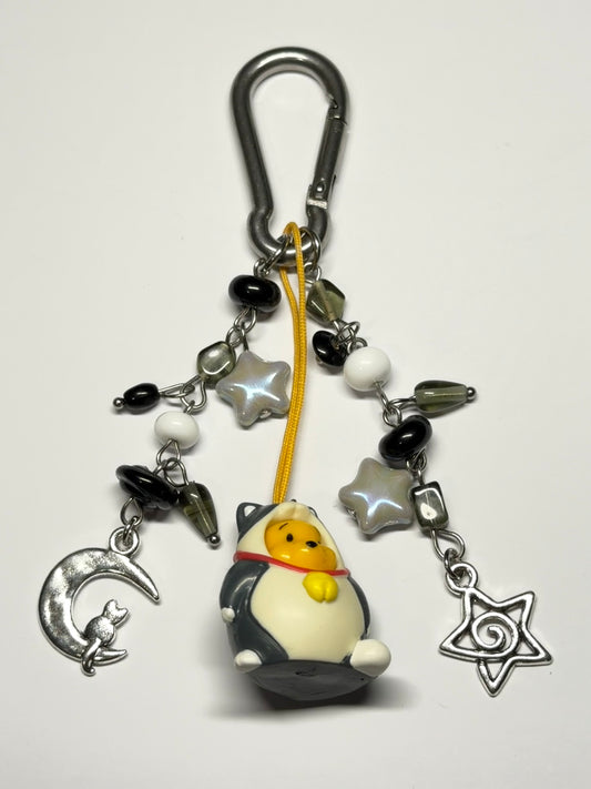 cat pooh - carabiner